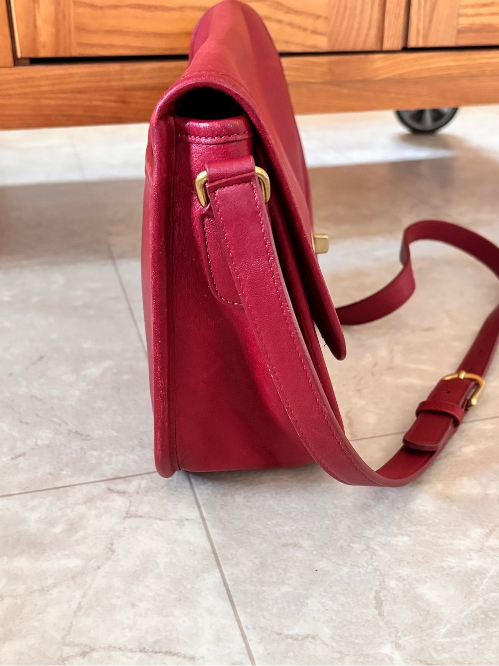 Vintage Coach 9790 Red City Crossbody Bag Nickel Turn Lock - Picture 6 of 16